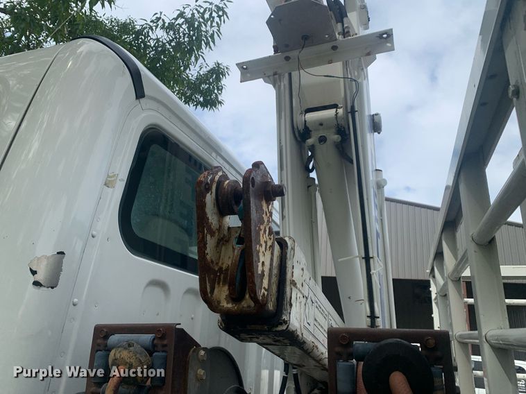 image for item LH9768 2012 Freightliner Business Class M2  utility / service truck