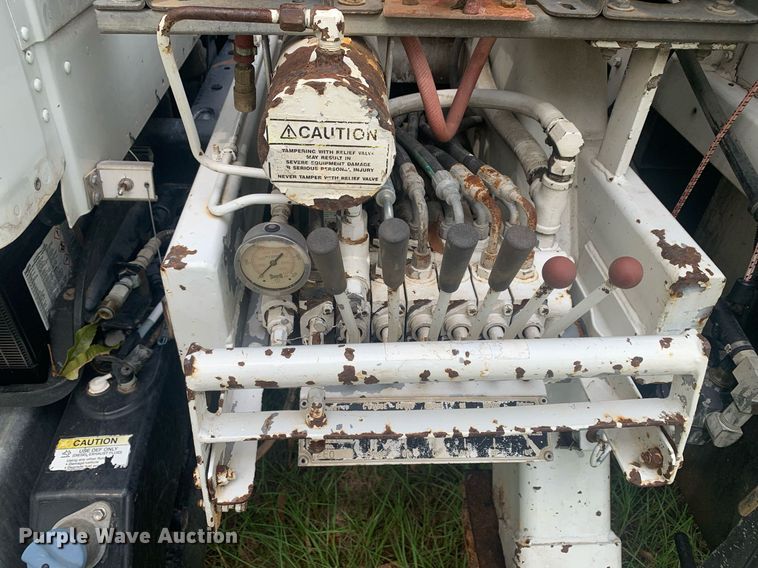 image for item LH9768 2012 Freightliner Business Class M2  utility / service truck