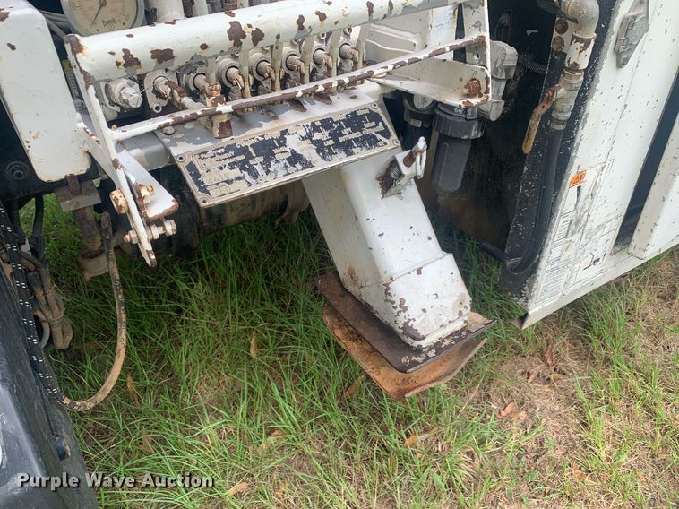 image for item LH9768 2012 Freightliner Business Class M2  utility / service truck