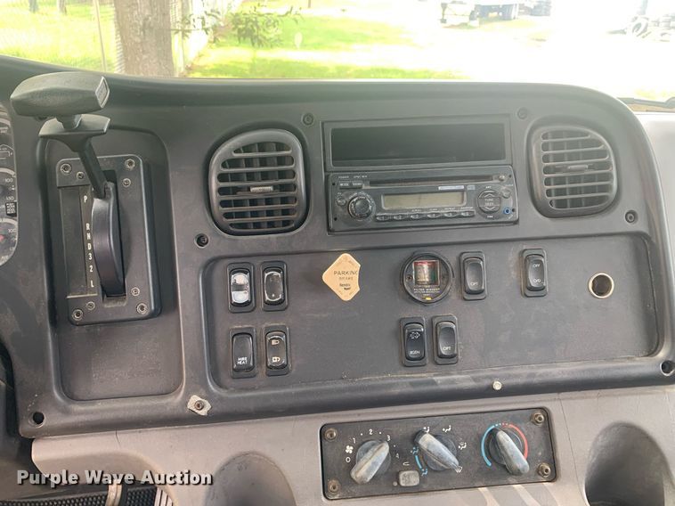 image for item LH9768 2012 Freightliner Business Class M2  utility / service truck