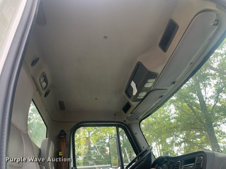 image for item LH9768 2012 Freightliner Business Class M2  utility / service truck