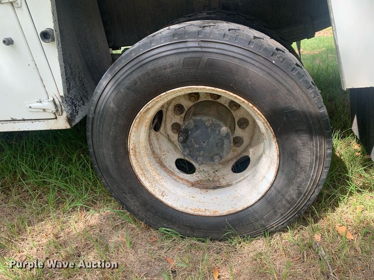 image for item LH9768 2012 Freightliner Business Class M2  utility / service truck