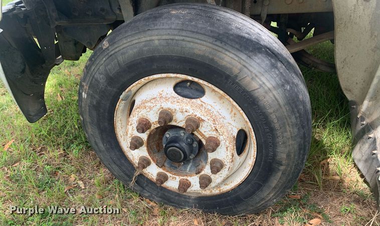 image for item LH9768 2012 Freightliner Business Class M2  utility / service truck