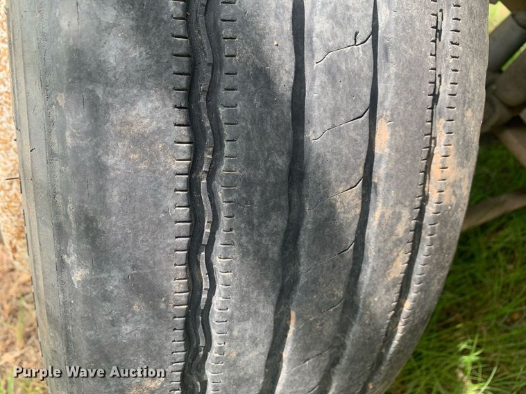 image for item LH9768 2012 Freightliner Business Class M2  utility / service truck