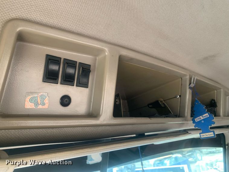 image for item LH9770 2001 Mack CX613 Vision  semi truck