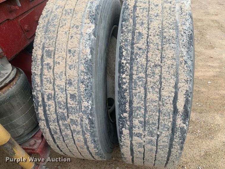 image for item LH9770 2001 Mack CX613 Vision  semi truck