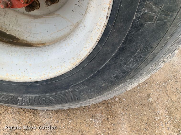 image for item LH9770 2001 Mack CX613 Vision  semi truck