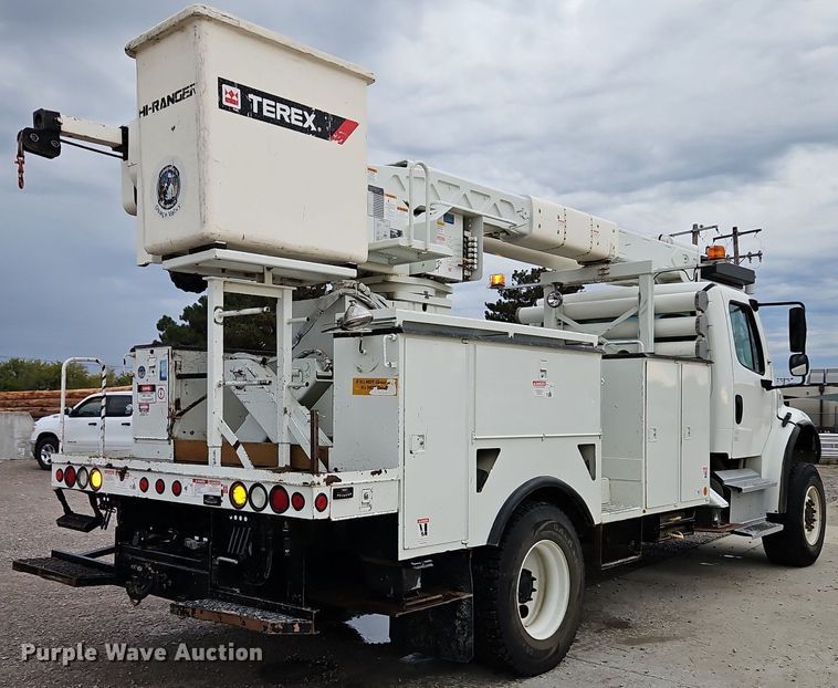 image for item LM9150 2015 Freightliner Business Class M2  bucket truck