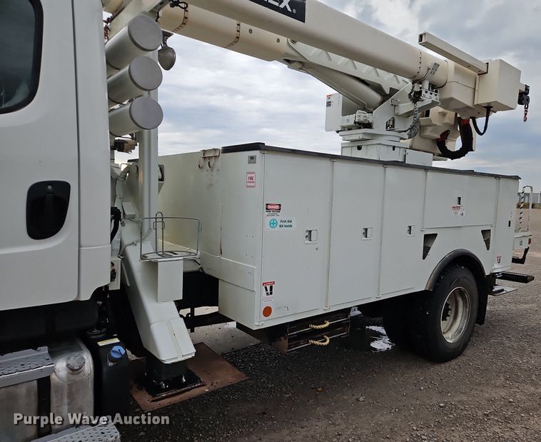 image for item LM9150 2015 Freightliner Business Class M2  bucket truck