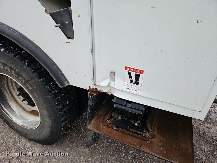 image for item LM9150 2015 Freightliner Business Class M2  bucket truck