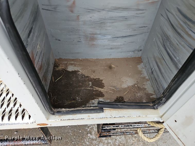 image for item LM9150 2015 Freightliner Business Class M2  bucket truck