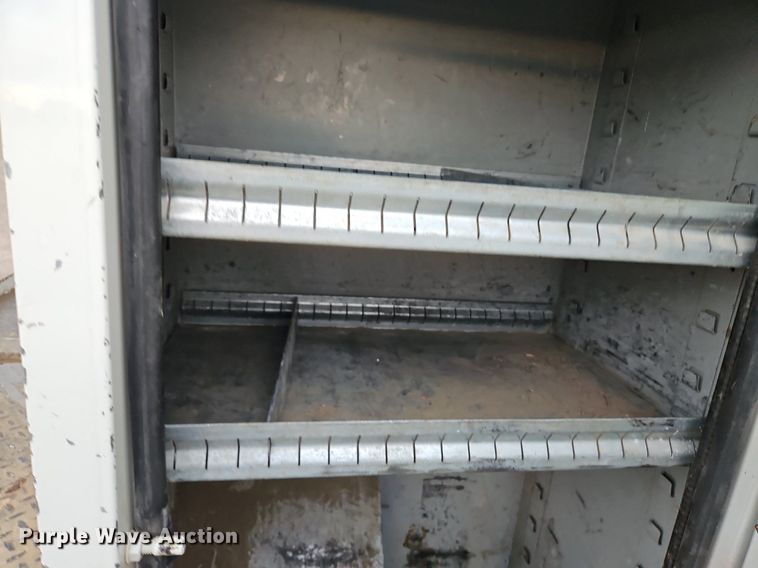 image for item LM9150 2015 Freightliner Business Class M2  bucket truck