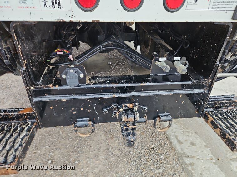 image for item LM9150 2015 Freightliner Business Class M2  bucket truck