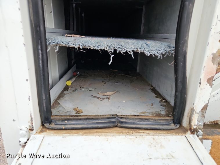 image for item LM9150 2015 Freightliner Business Class M2  bucket truck