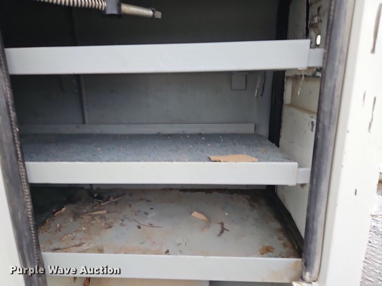 image for item LM9150 2015 Freightliner Business Class M2  bucket truck