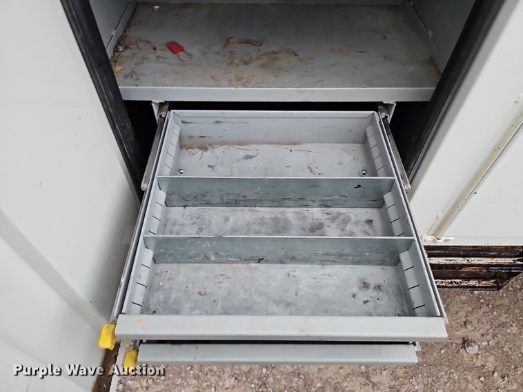 image for item LM9150 2015 Freightliner Business Class M2  bucket truck