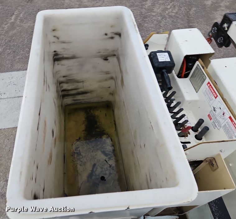 image for item LM9150 2015 Freightliner Business Class M2  bucket truck