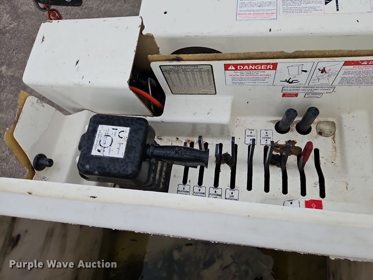 image for item LM9150 2015 Freightliner Business Class M2  bucket truck