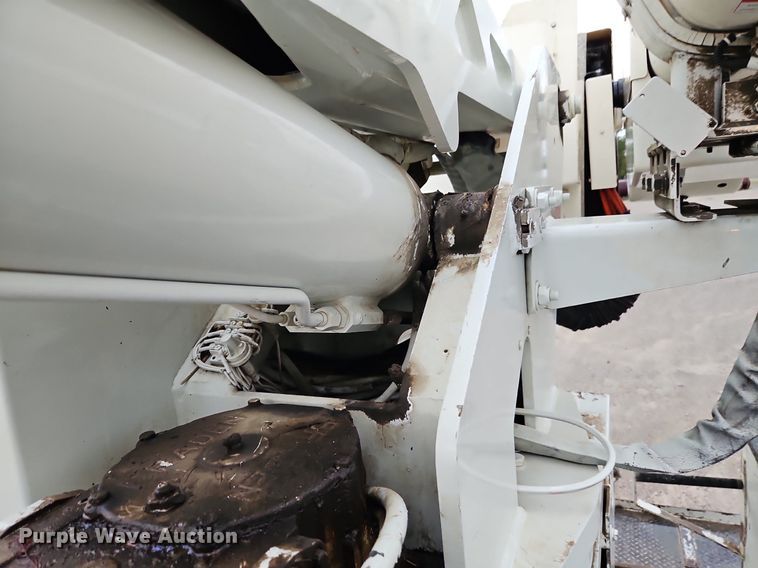 image for item LM9150 2015 Freightliner Business Class M2  bucket truck