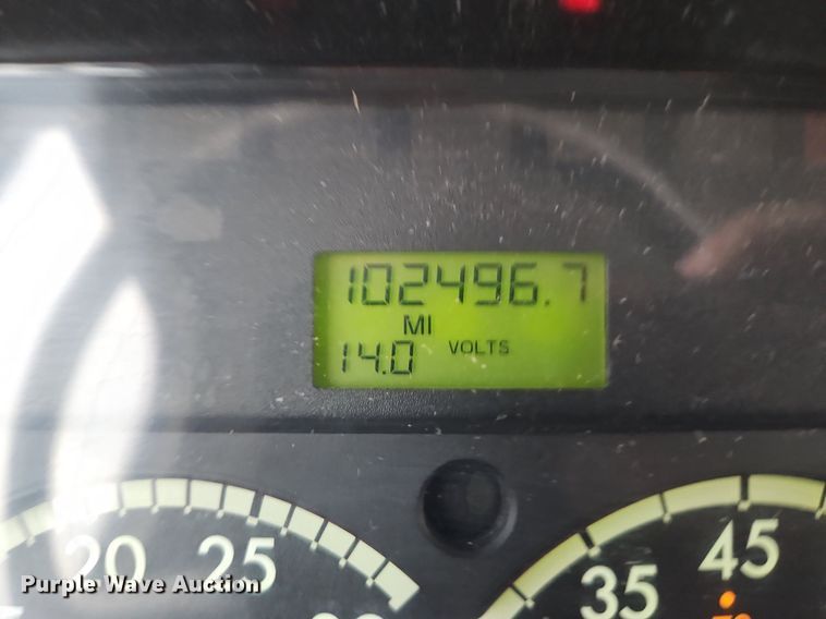 image for item LM9150 2015 Freightliner Business Class M2  bucket truck