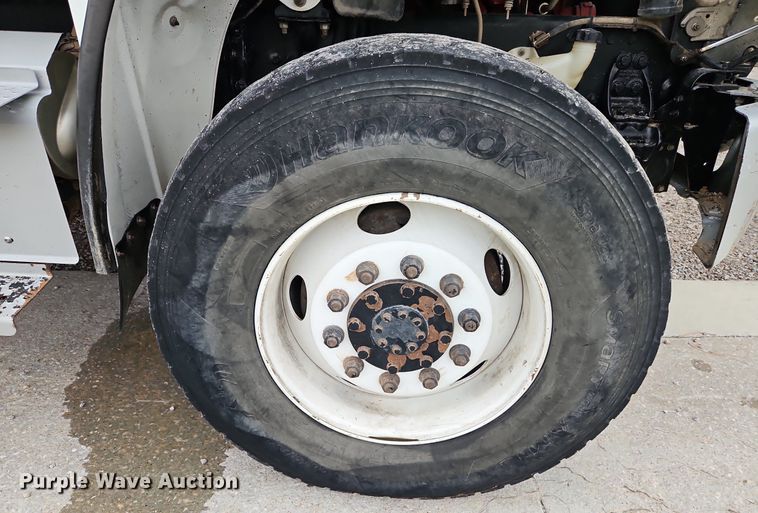 image for item LM9150 2015 Freightliner Business Class M2  bucket truck