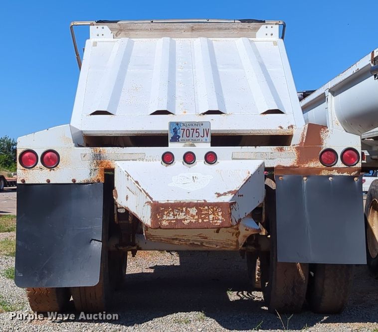 image for item LY9358 2013 Armor Lite SBD-40  bottom dump trailer