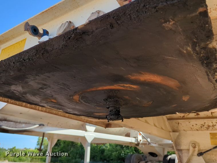 image for item LY9358 2013 Armor Lite SBD-40  bottom dump trailer