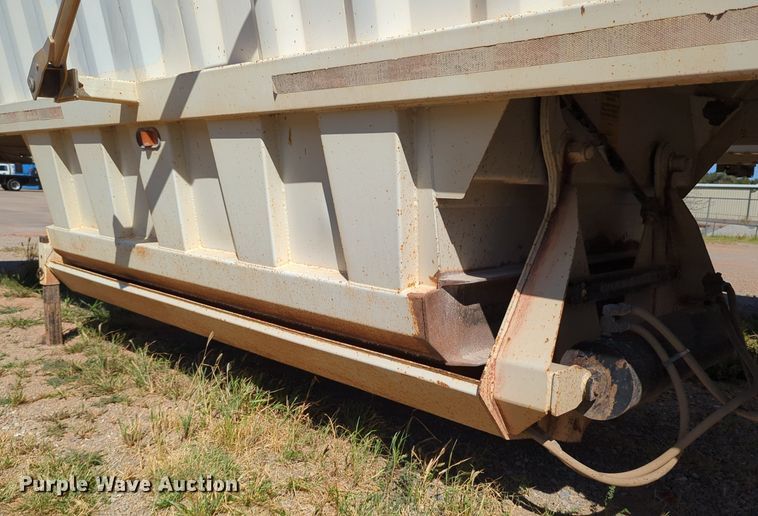 image for item LY9358 2013 Armor Lite SBD-40  bottom dump trailer