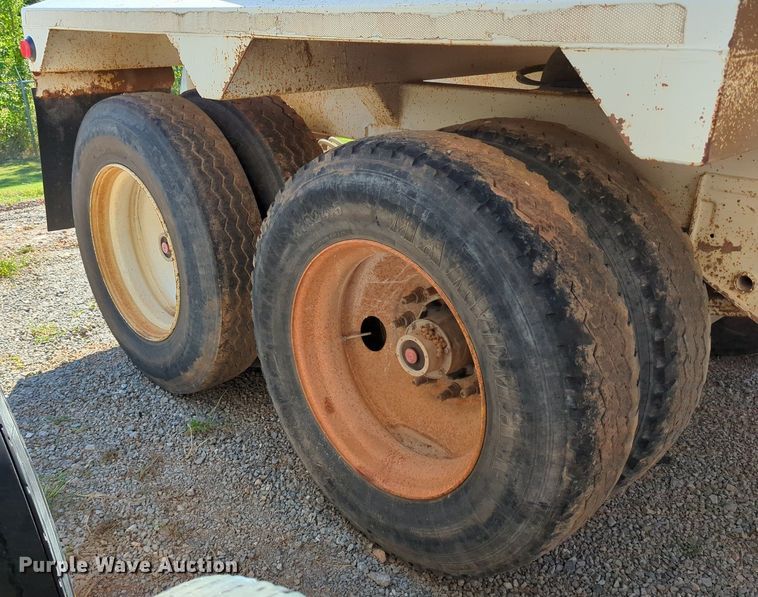 image for item LY9358 2013 Armor Lite SBD-40  bottom dump trailer