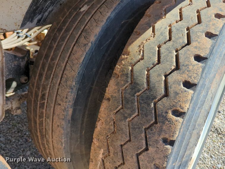 image for item LY9358 2013 Armor Lite SBD-40  bottom dump trailer