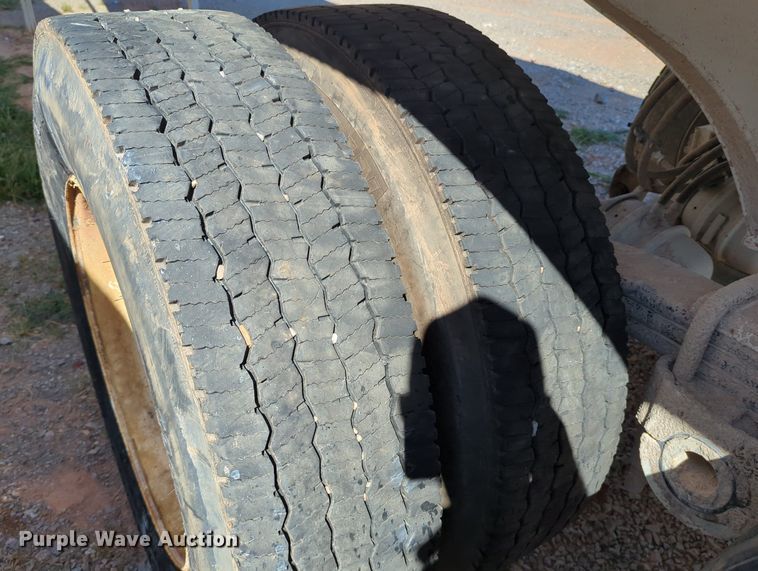 image for item LY9359 2014 Armor Lite SHD-32  end dump trailer