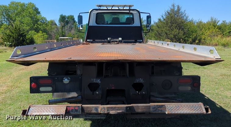 image for item LY9426 2016 International 4300 rollback truck