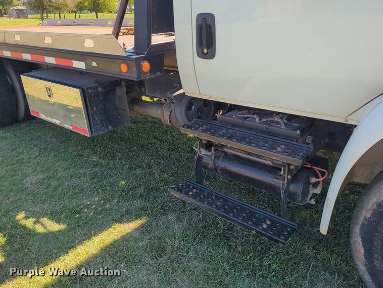 image for item LY9426 2016 International 4300 rollback truck