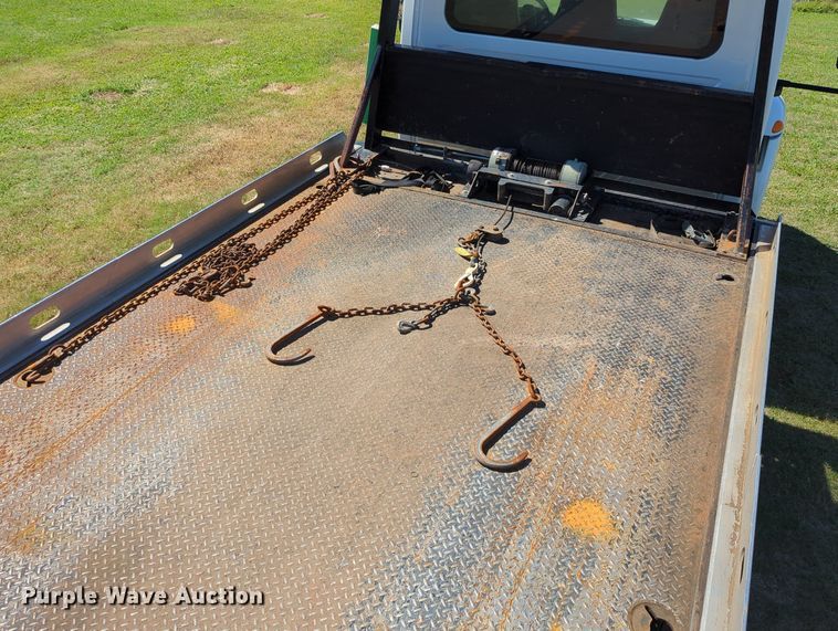 image for item LY9426 2016 International 4300 rollback truck