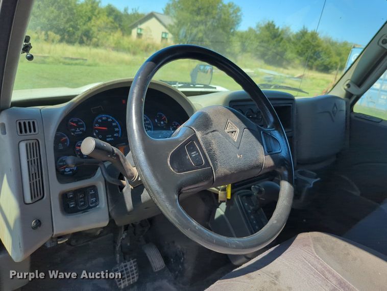 image for item LY9426 2016 International 4300 rollback truck