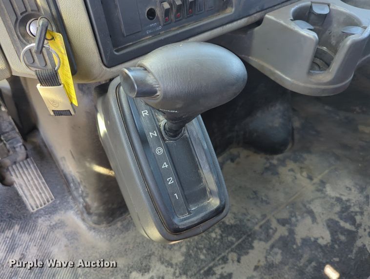 image for item LY9426 2016 International 4300 rollback truck