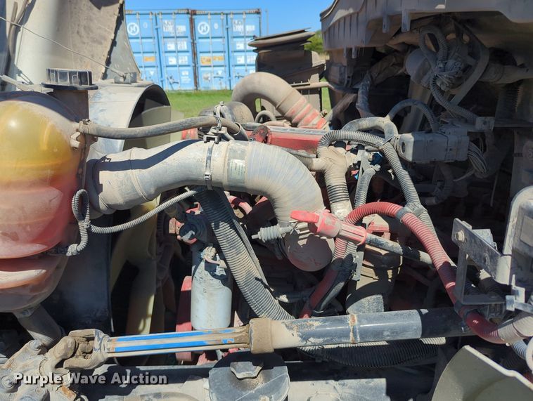 image for item LY9426 2016 International 4300 rollback truck