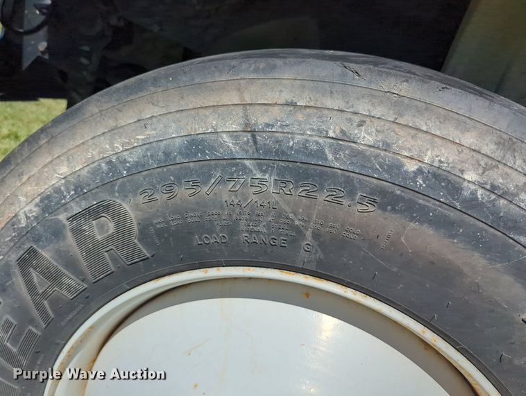 image for item LY9426 2016 International 4300 rollback truck