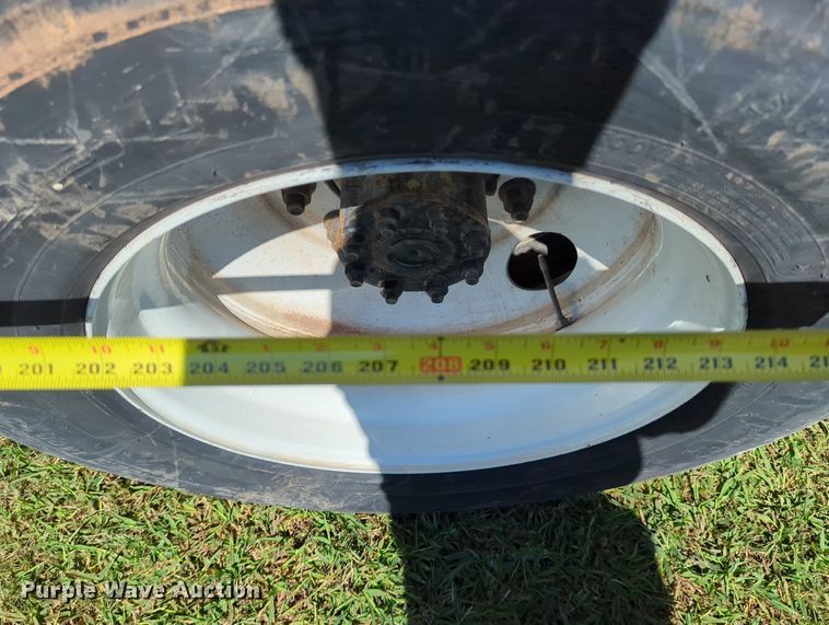 image for item LY9426 2016 International 4300 rollback truck