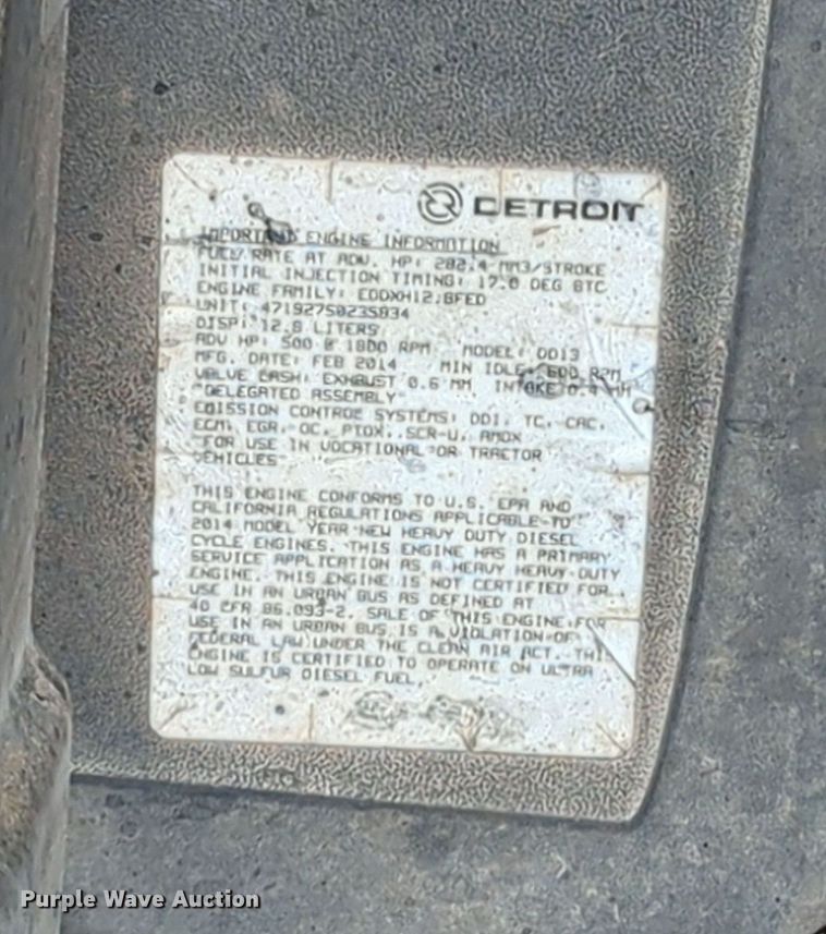 image for item LY9427 2015 Freightliner Cascadia semi truck