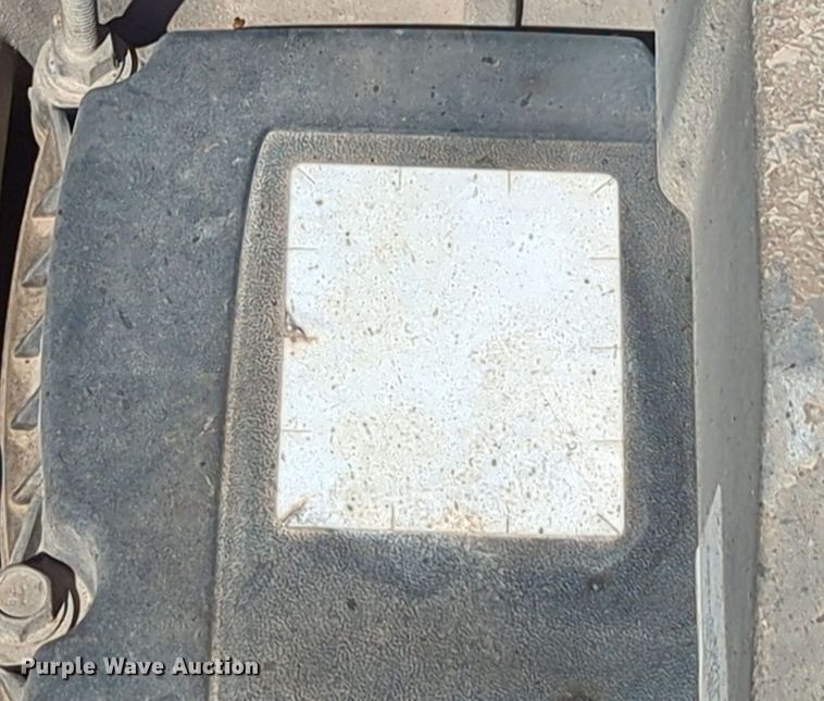 image for item LY9428 2015 Freightliner Cascadia semi truck