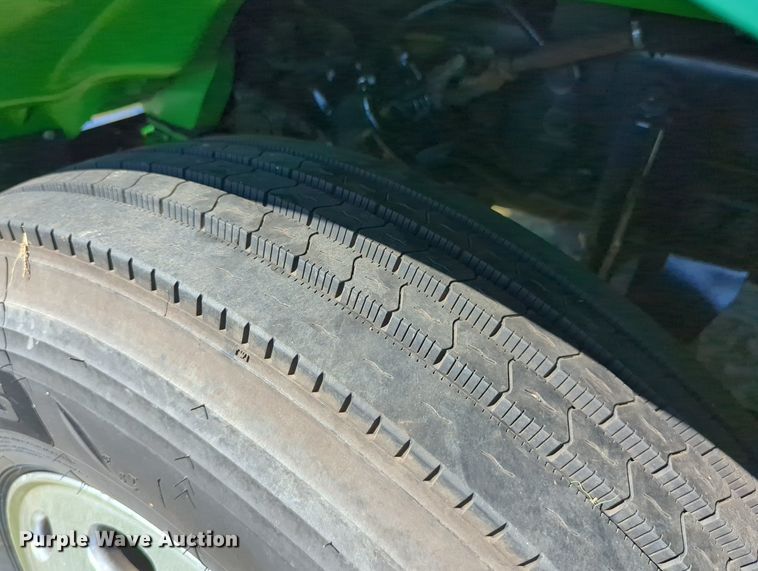 image for item LY9429 2013 Peterbilt 367 semi truck