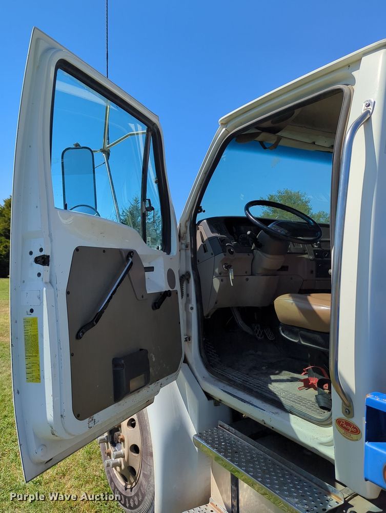 image for item LY9430 2005 Sterling Acterra rollback truck