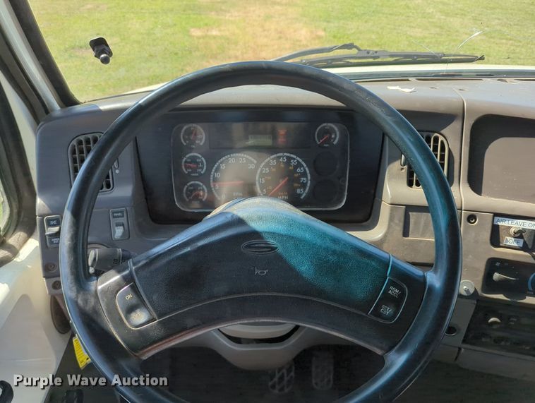 image for item LY9430 2005 Sterling Acterra rollback truck