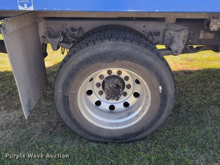 image for item LY9430 2005 Sterling Acterra rollback truck