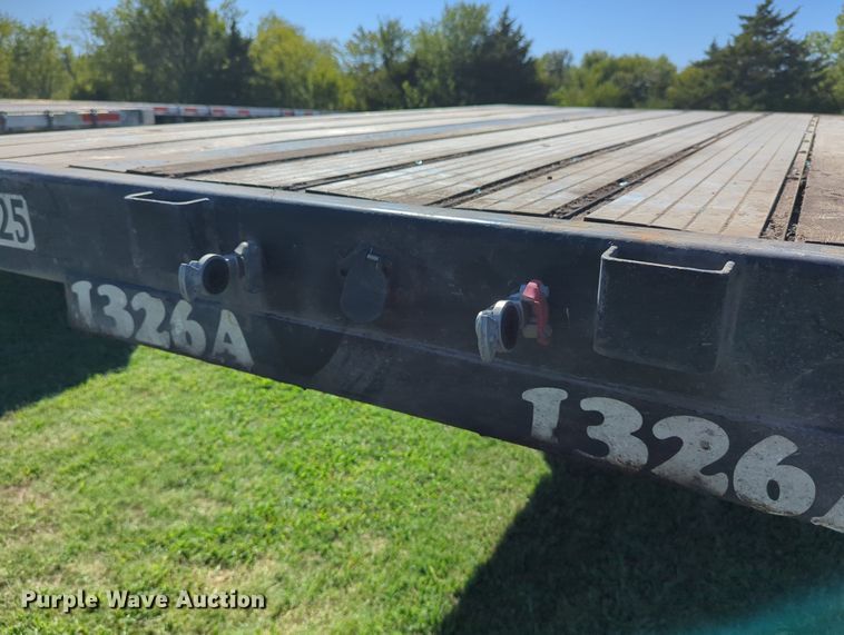 image for item LY9431 2011 Transcraft DTL-2100 drop deck equipment trailer