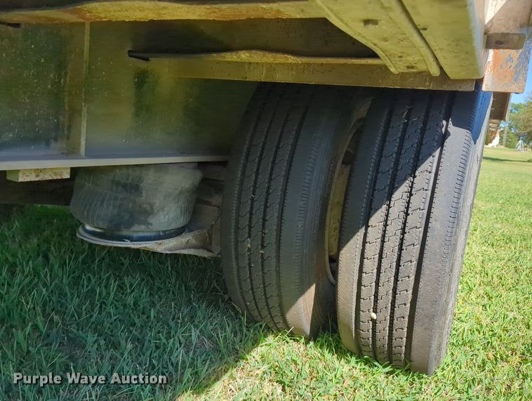 image for item LY9431 2011 Transcraft DTL-2100 drop deck equipment trailer