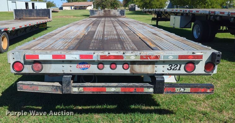 image for item LY9432 2013 Utility FS2C drop deck equipment trailer