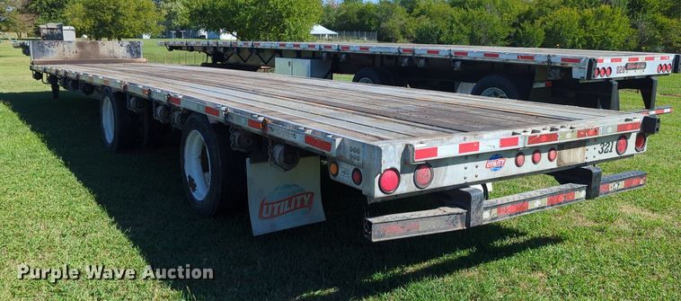 image for item LY9432 2013 Utility FS2C drop deck equipment trailer