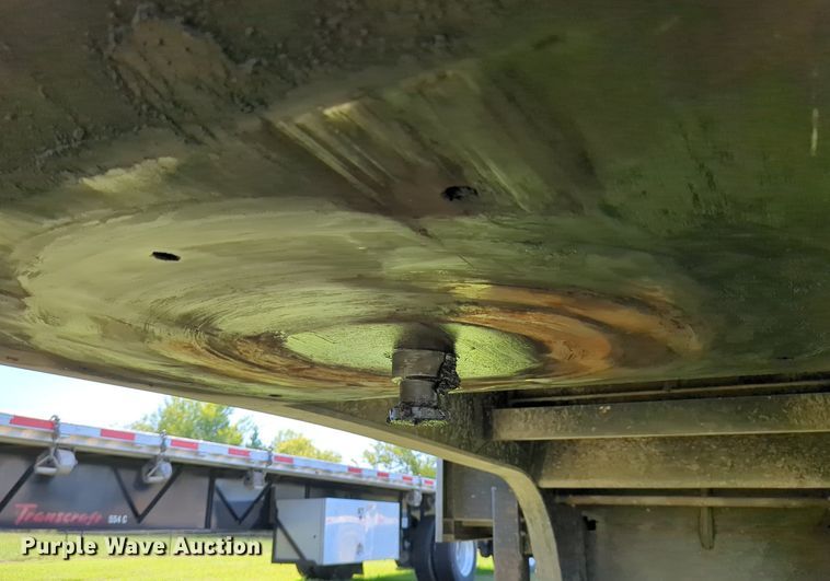 image for item LY9432 2013 Utility FS2C drop deck equipment trailer